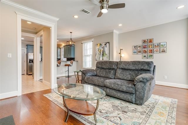 1211 S Adams Street - Photo 4