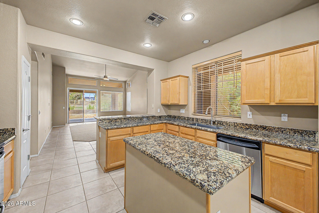 6932 W Blackhawk Drive - Photo 16