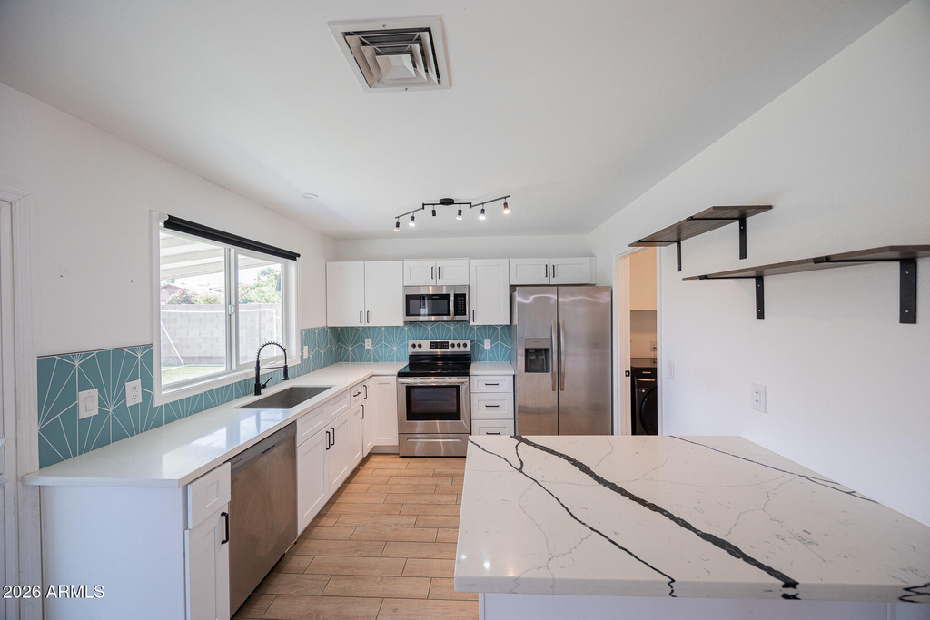 2519 W Vineyard Road - Photo 9
