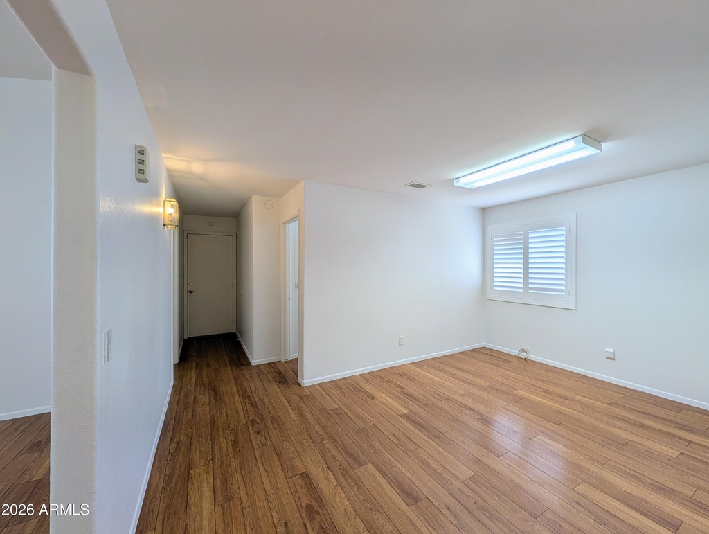 2824 W Angela Drive - Photo 28