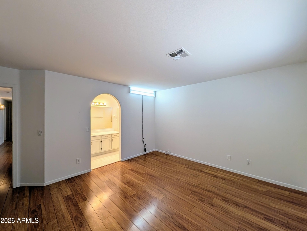 2824 W Angela Drive - Photo 33