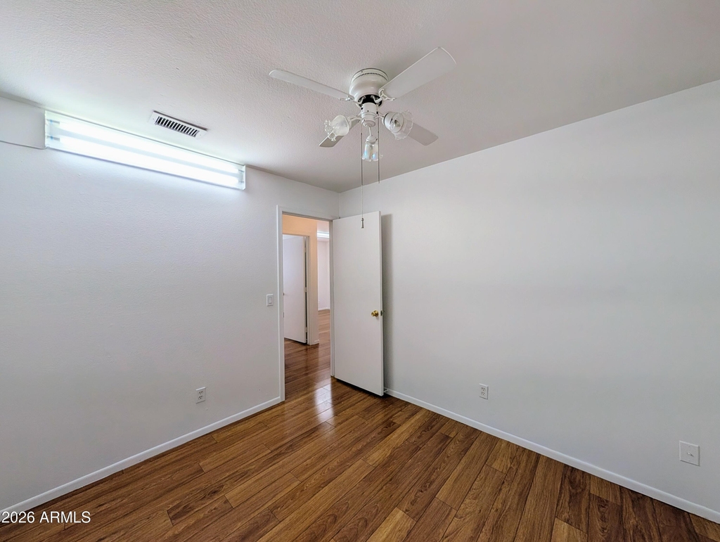 2824 W Angela Drive - Photo 47