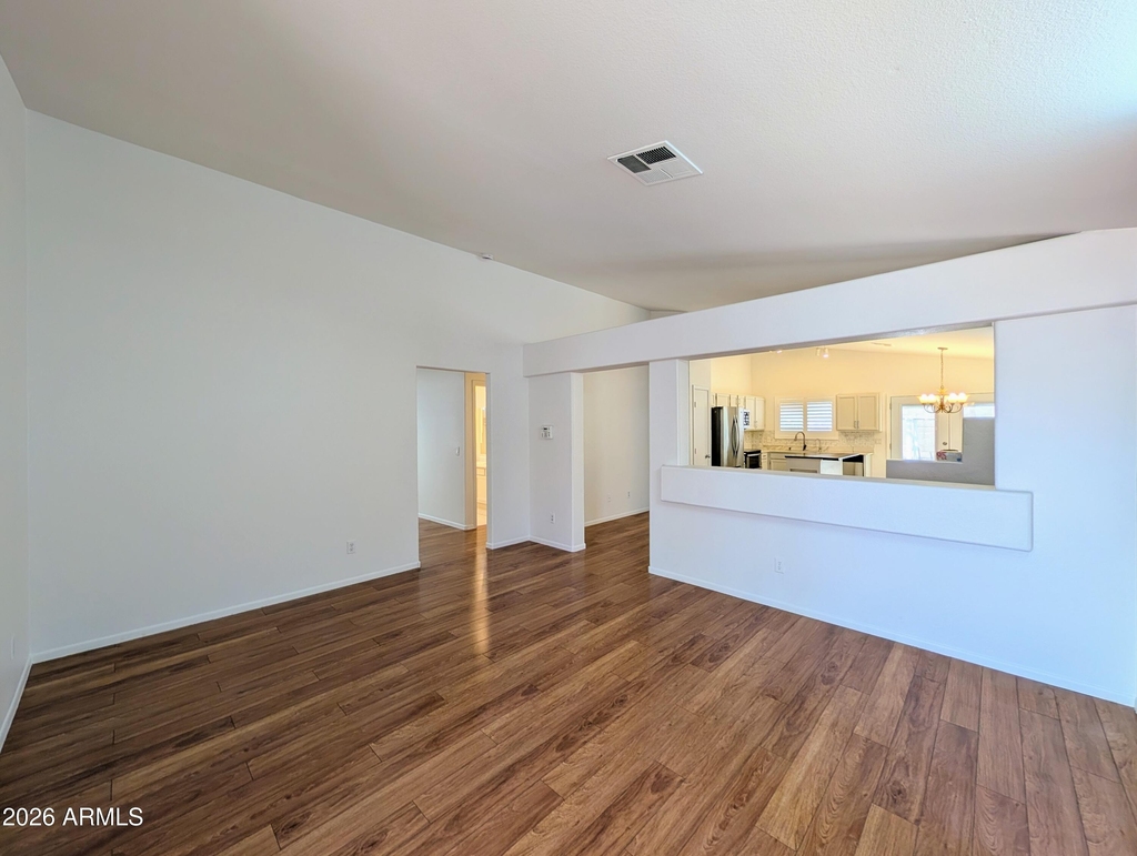 2824 W Angela Drive - Photo 10