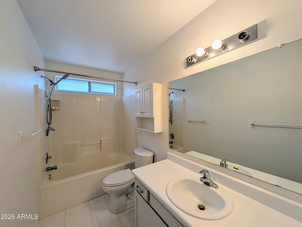 2824 W Angela Drive - Photo 36