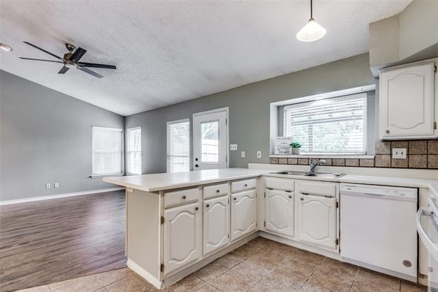 4409 Seville Lane - Photo 14