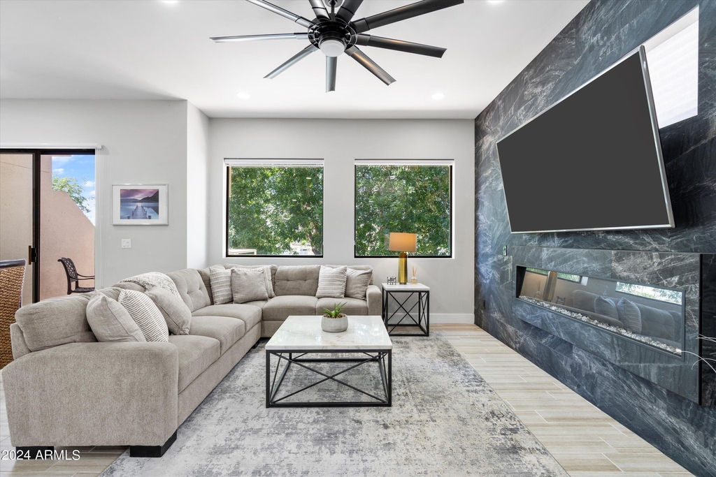 8270 N Hayden Road - Photo 8