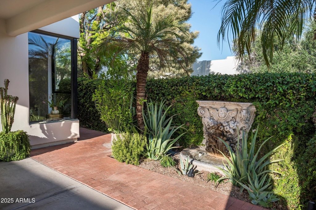 5101 N Casa Blanca Drive - Photo 2