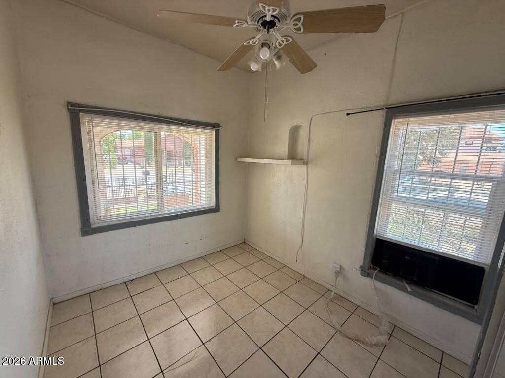 834 E 5th Street - Photo 11