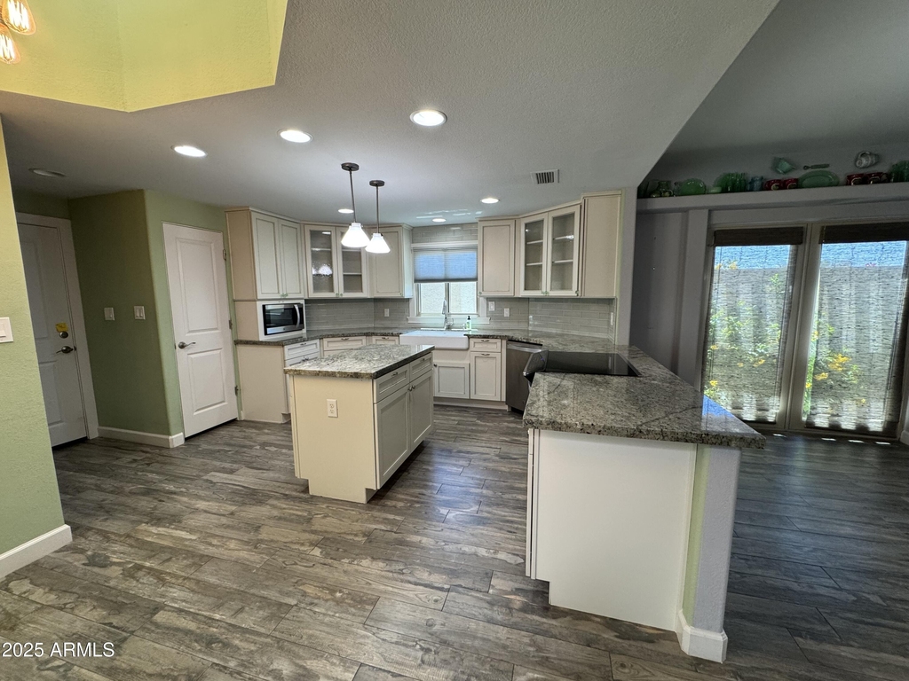 8100 E Camelback Road - Photo 7