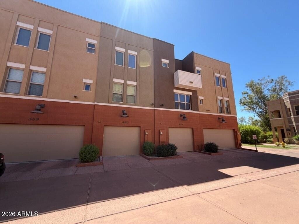 555 W 6th Street - Photo 17