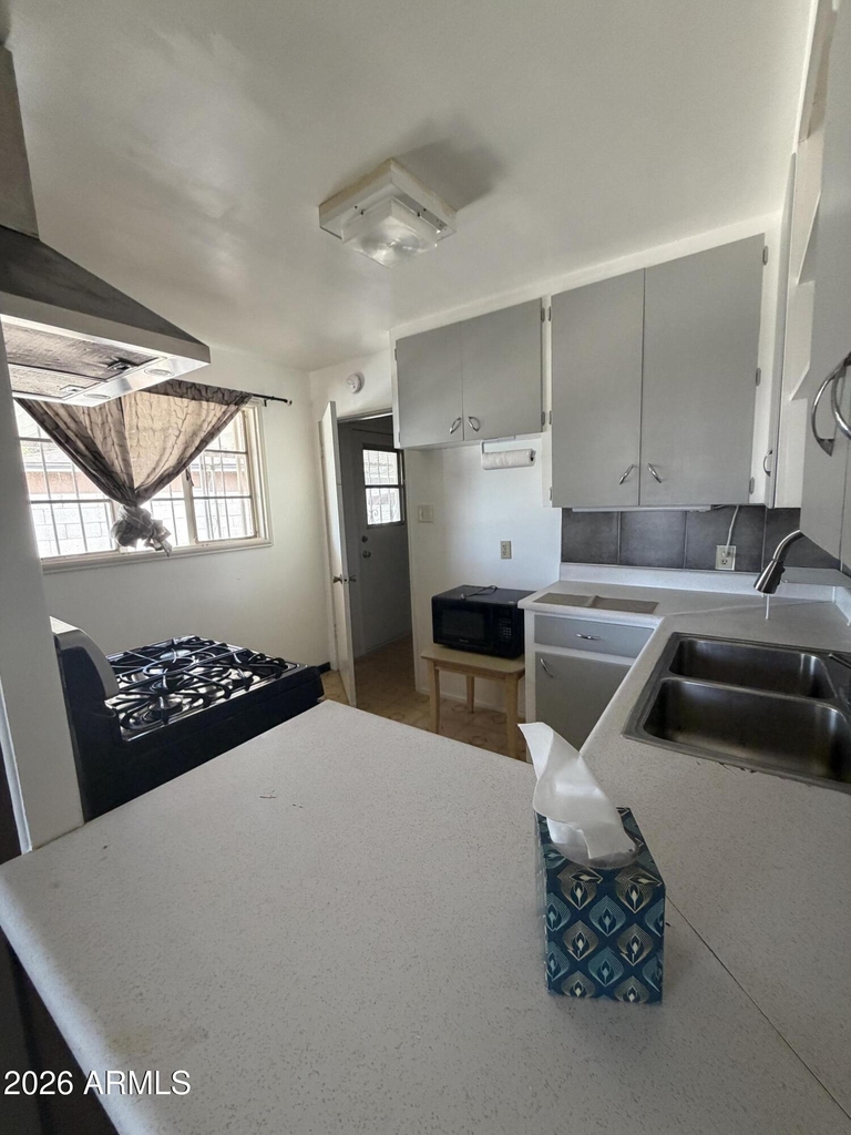 8619 N 30th Drive - Photo 5