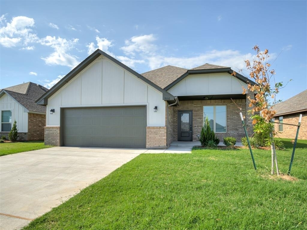 9316 Nw Nw 143rd Street - Photo 0