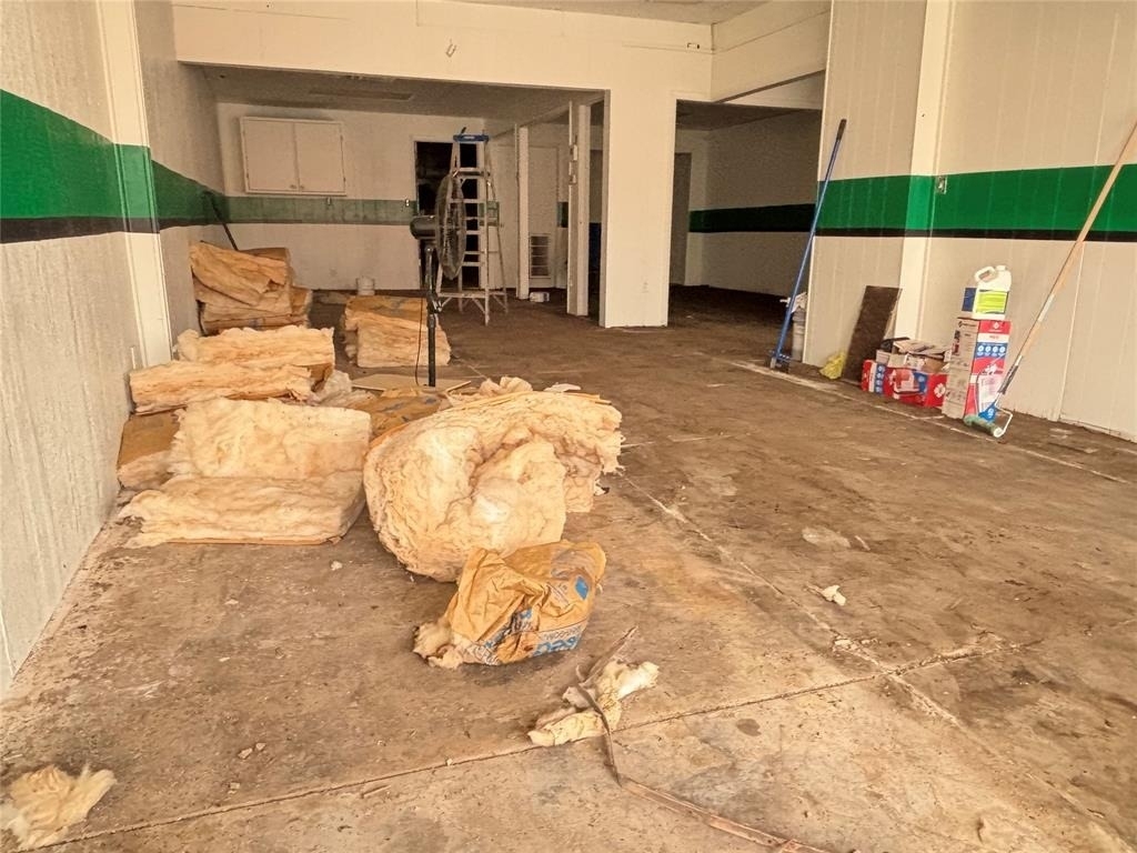 210 E Main Street - Photo 3