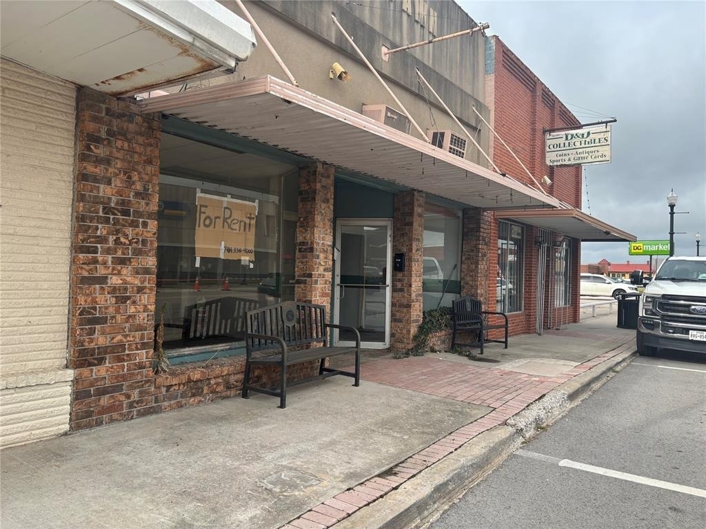 210 E Main Street - Photo 0