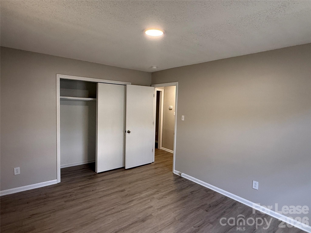 314 Hamilton Drive Ne - Photo 5
