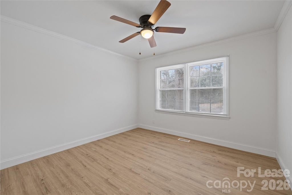 631 Townsend Avenue - Photo 14