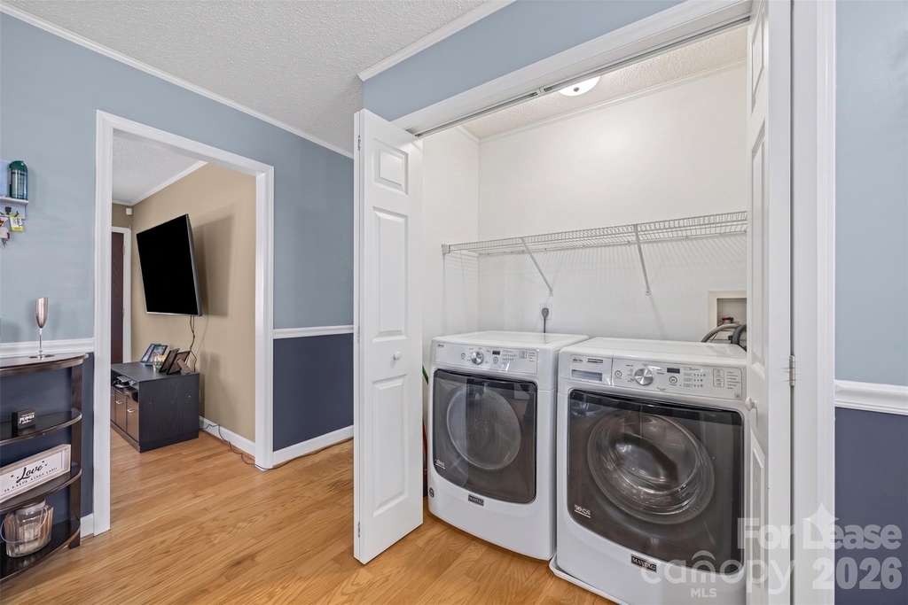 324 Bright Avenue - Photo 7
