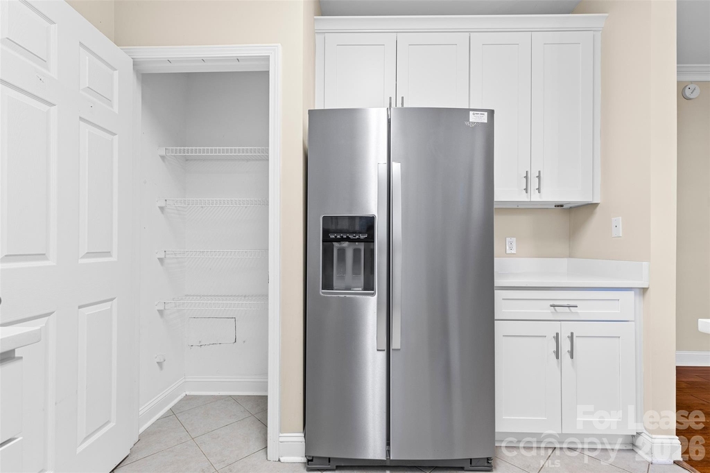 958 W 1st Street - Photo 10