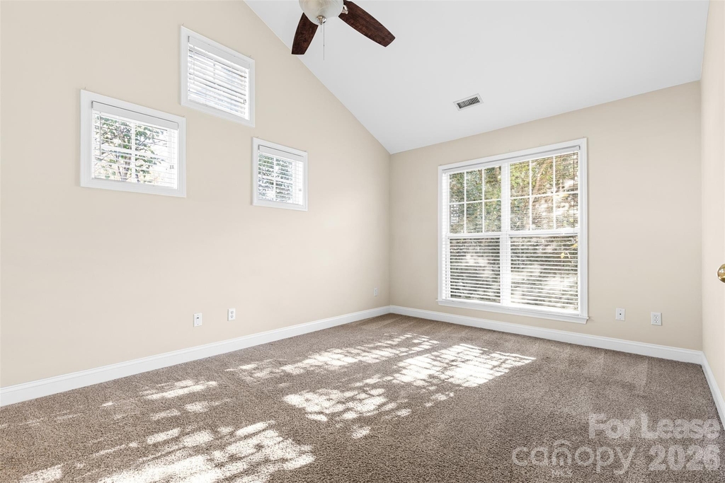 958 W 1st Street - Photo 3