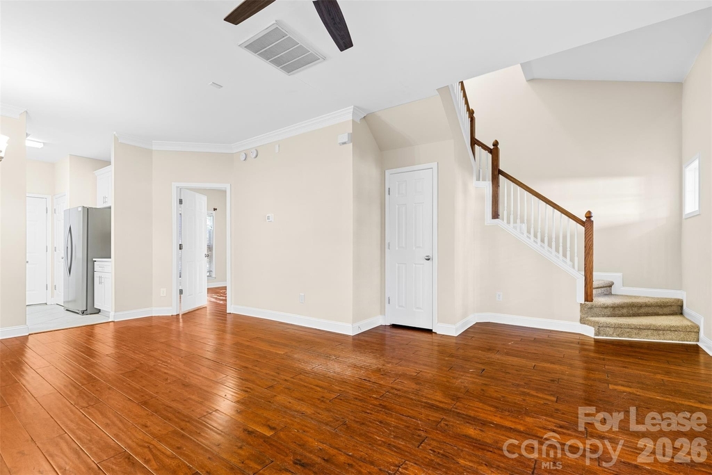 958 W 1st Street - Photo 8