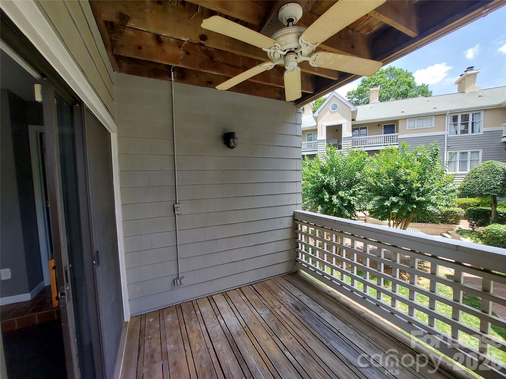 226 Queens Road - Photo 11