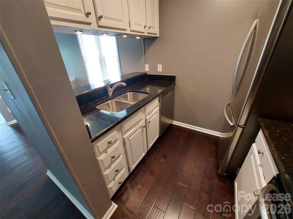 226 Queens Road - Photo 9