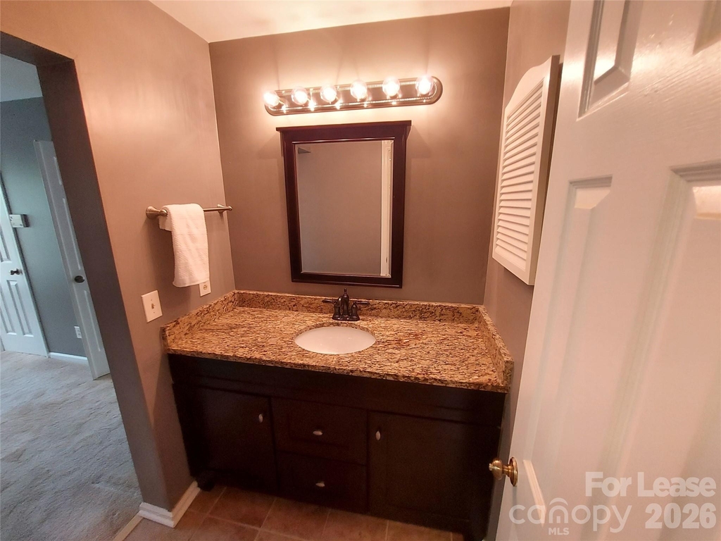 226 Queens Road - Photo 14