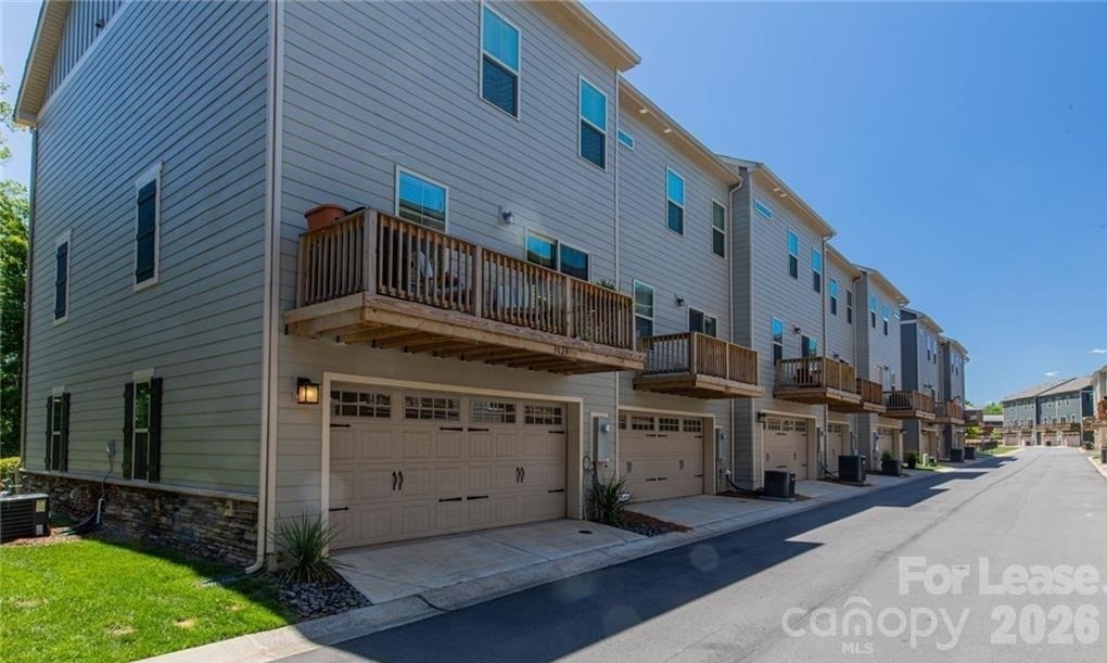 3023 Salix Bend Drive - Photo 2