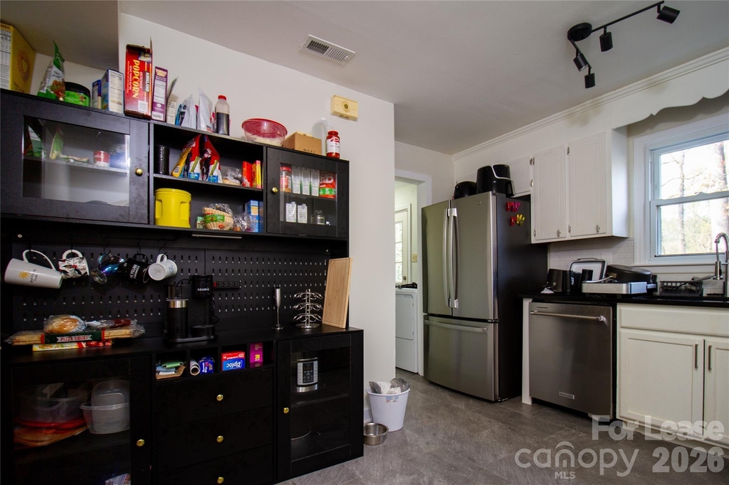 3520 Sargeant Drive - Photo 10