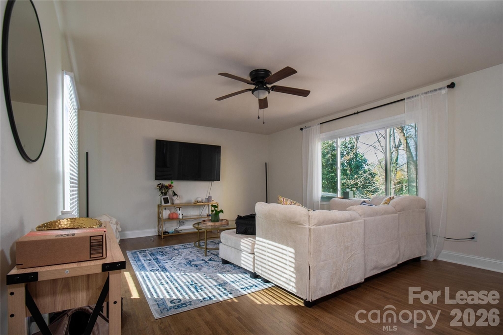 3520 Sargeant Drive - Photo 3