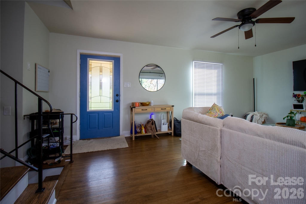 3520 Sargeant Drive - Photo 2