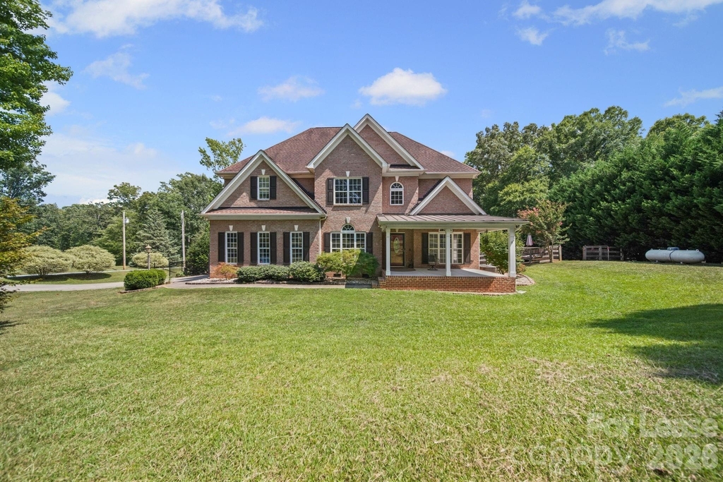 7107 Nesbit Road - Photo 0