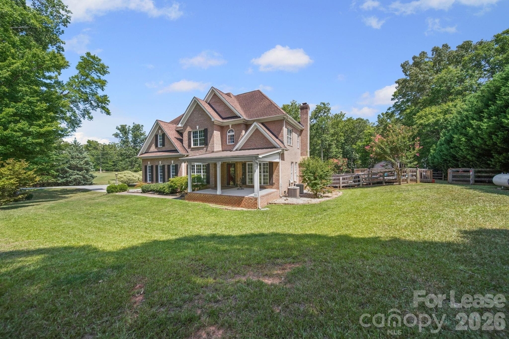 7107 Nesbit Road - Photo 1