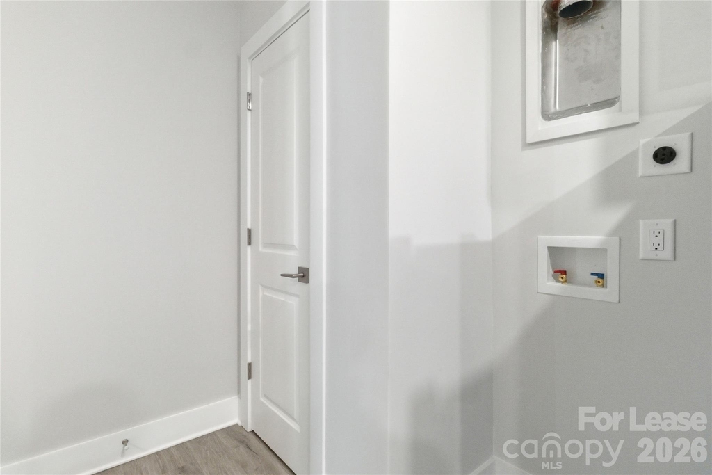 350 W Main Avenue - Photo 3