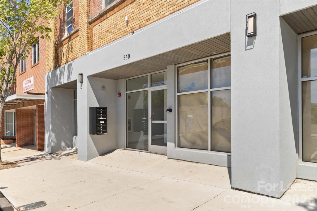 350 W Main Avenue - Photo 1