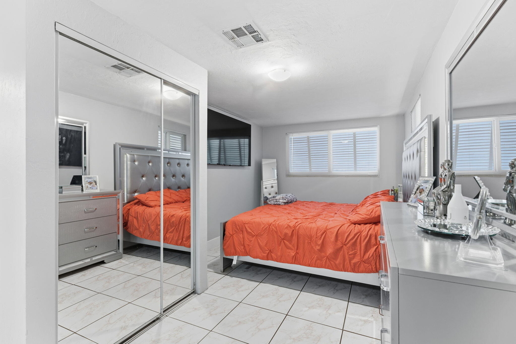 6273 Sw 25th Street - Photo 8