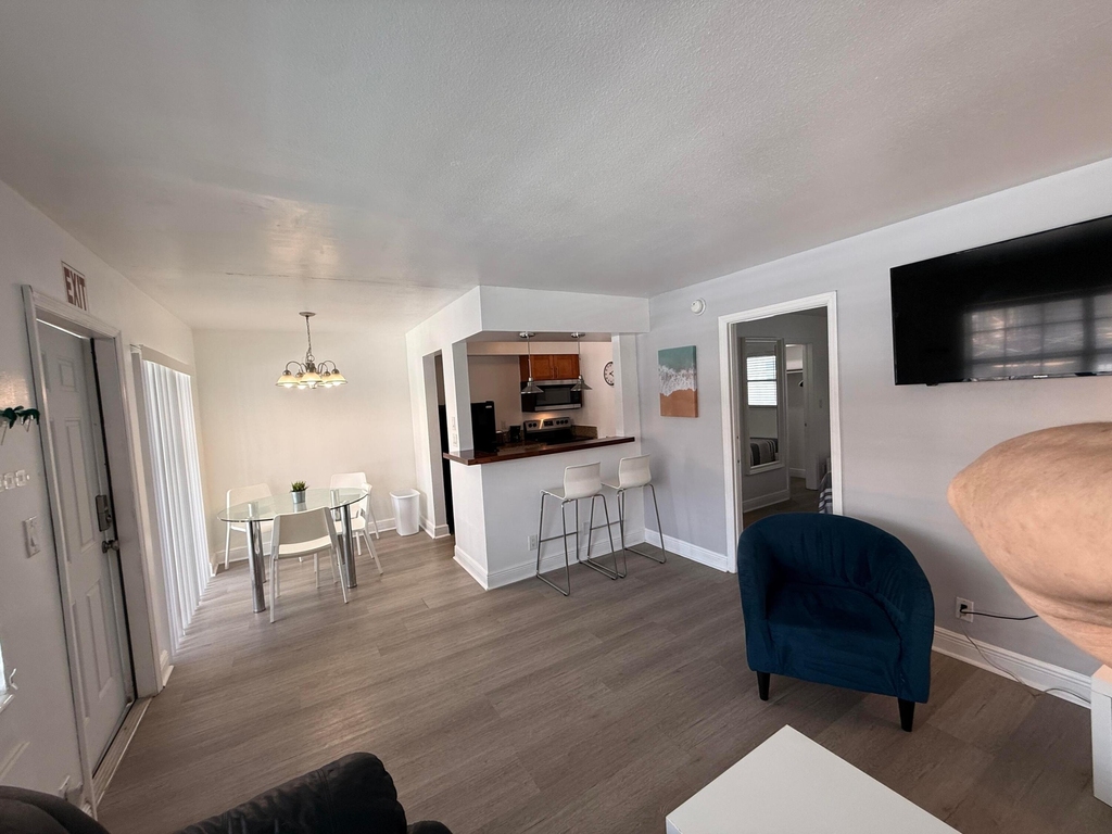 3226 Ne 12th Street - Photo 5