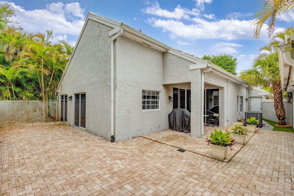 7 Wyndham Lane - Photo 38
