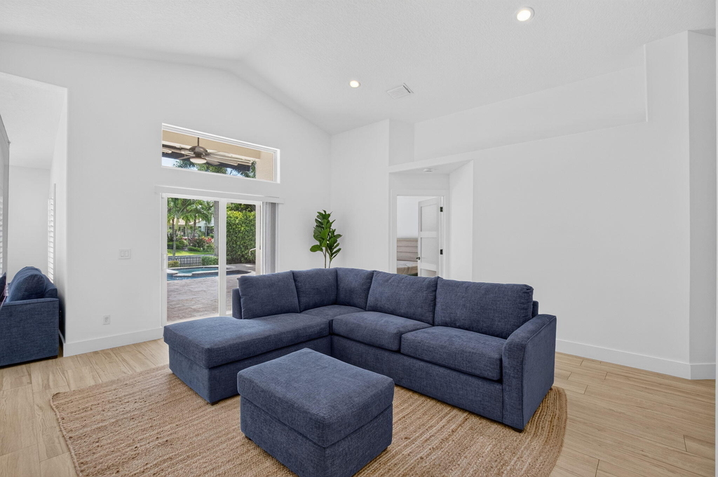 621 Anchor Point - Photo 17
