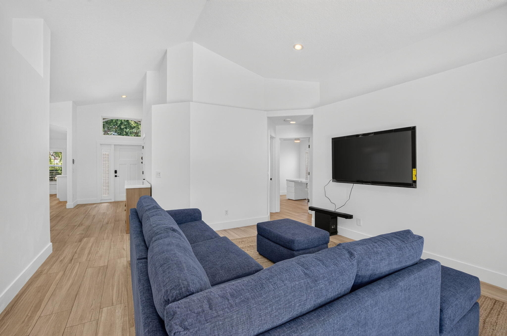 621 Anchor Point - Photo 20