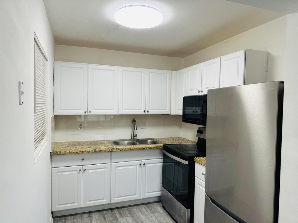 3402 Cynthia Lane - Photo 6