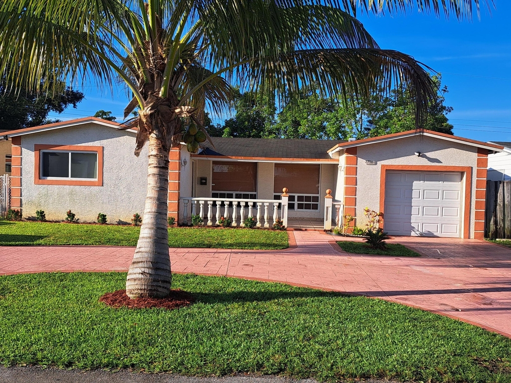 7716 Alhambra Boulevard - Photo 0