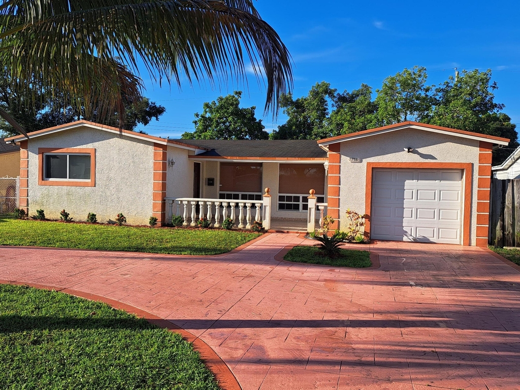 7716 Alhambra Boulevard - Photo 1