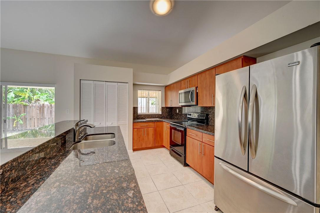 13348 Nw 13th Street - Photo 15