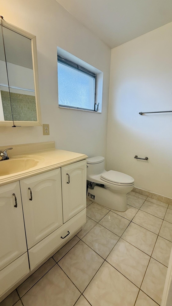 2676 Dudley Drive E - Photo 10
