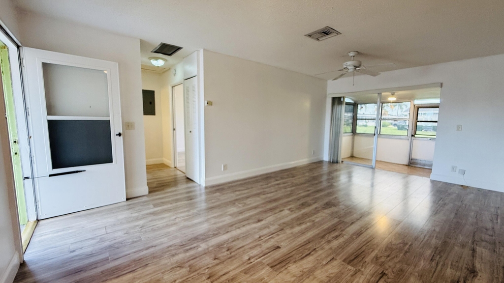 2676 Dudley Drive E - Photo 8