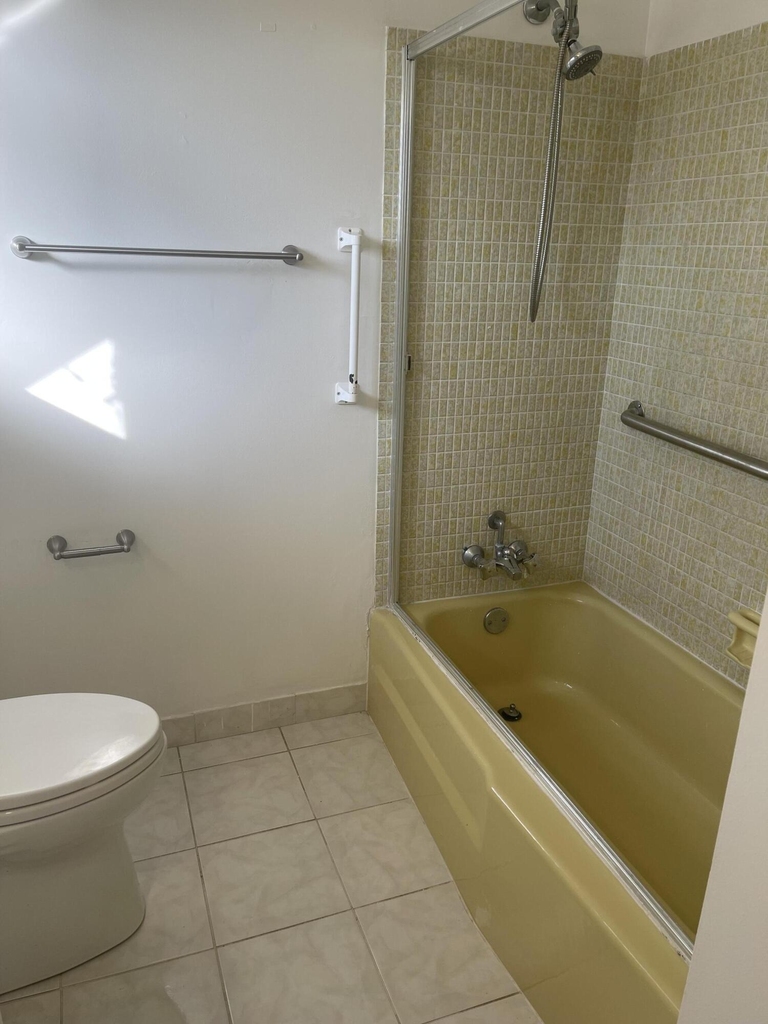 2676 Dudley Drive E - Photo 5