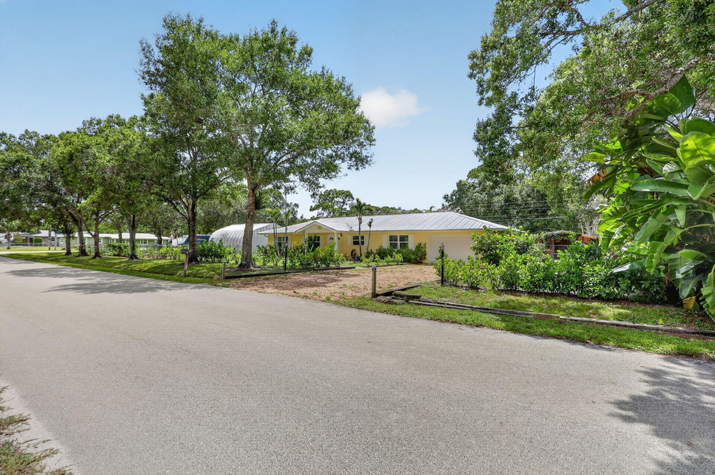 1125 41st Avenue - Photo 5
