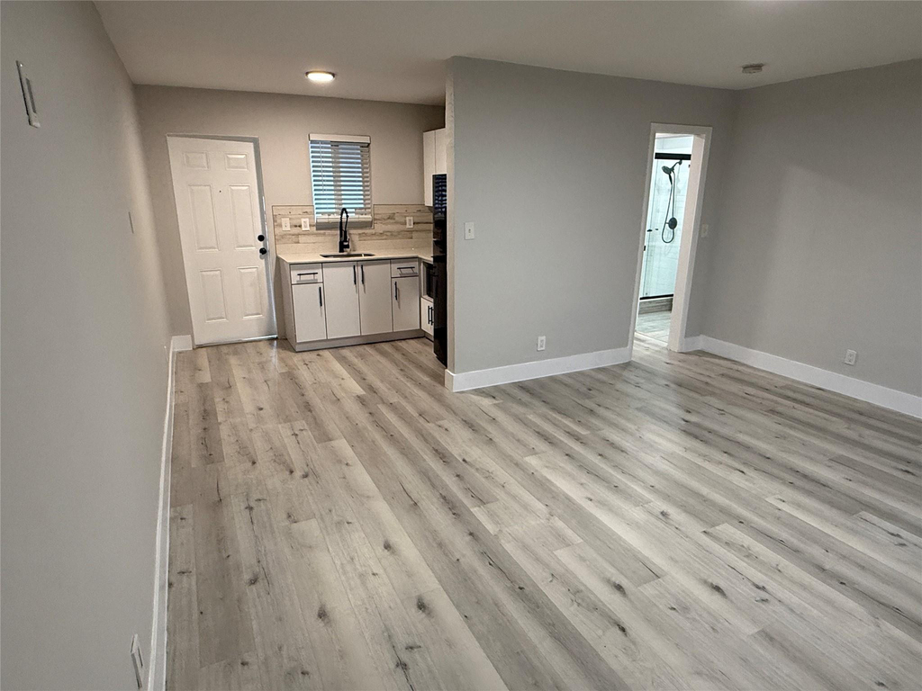 720 Ne 7th Street - Photo 2