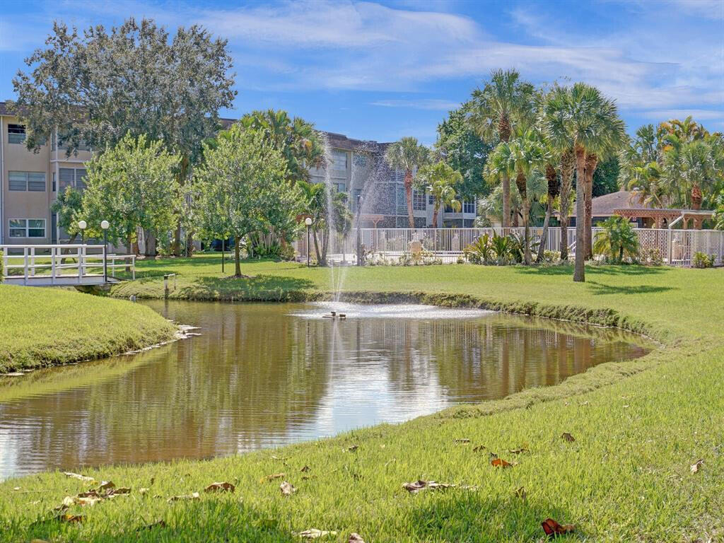 5041 W Oakland Park Boulevard - Photo 0